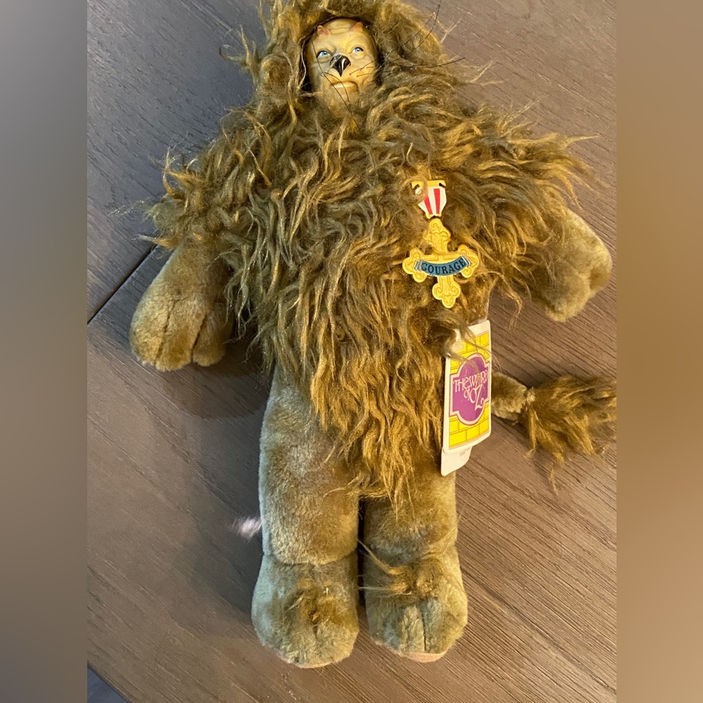 Vintage The Wizard of Oz Plush Cowardly LION  Hamilton Gifts Presents1988